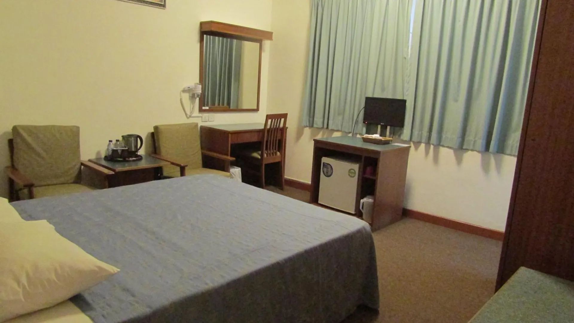 Hotel Supreme Singapore